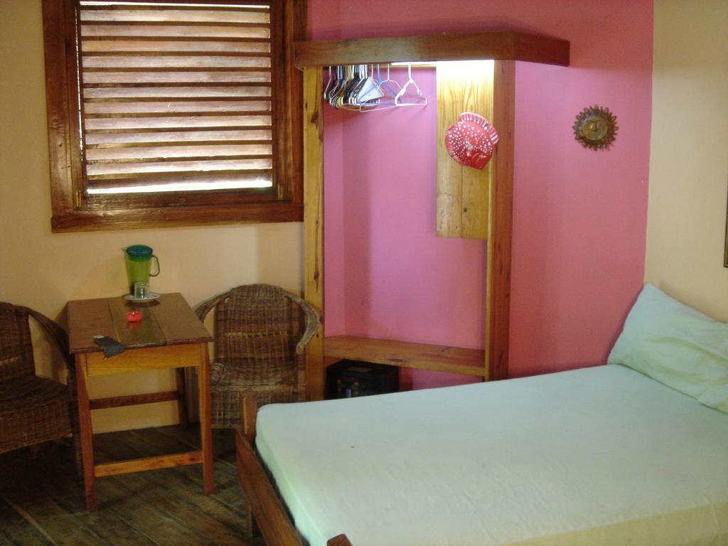 Hotel Whistling Bird Negril Exterior foto